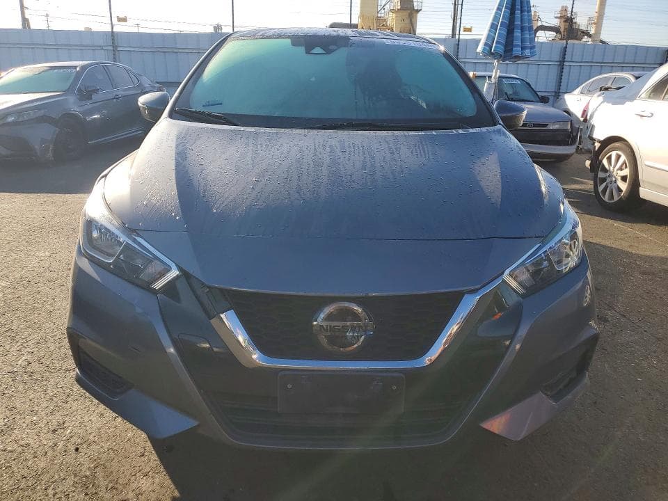 2020 NISSAN VERSA SV 5
