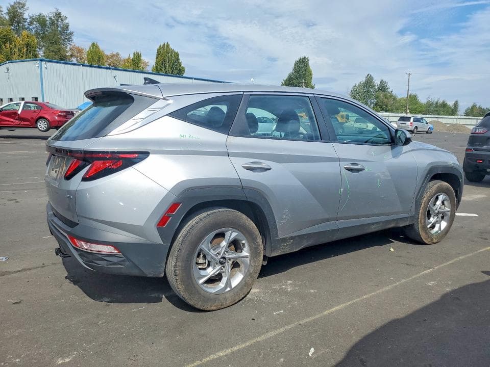 2023 HYUNDAI TUCSON SE 3