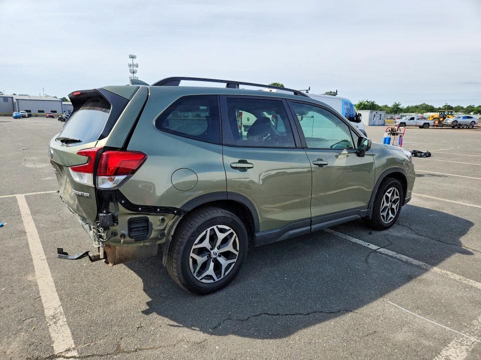 2020 SUBARU FORESTER PREMIUM 3