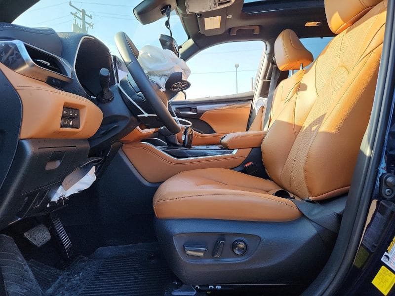 2025 TOYOTA HIGHLANDER HYBRID PLATINUM 7