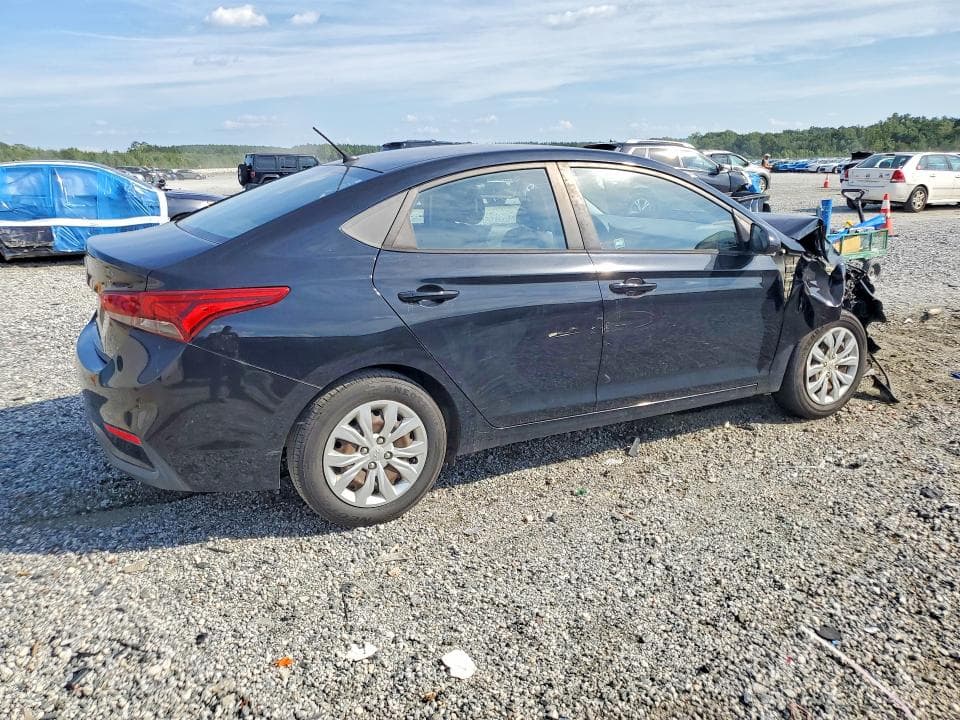 2018 HYUNDAI ACCENT SE 3