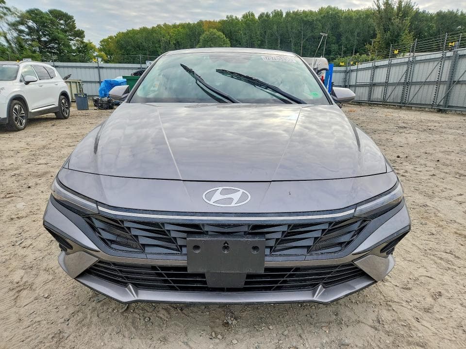 2025 HYUNDAI ELANTRA SEL 5