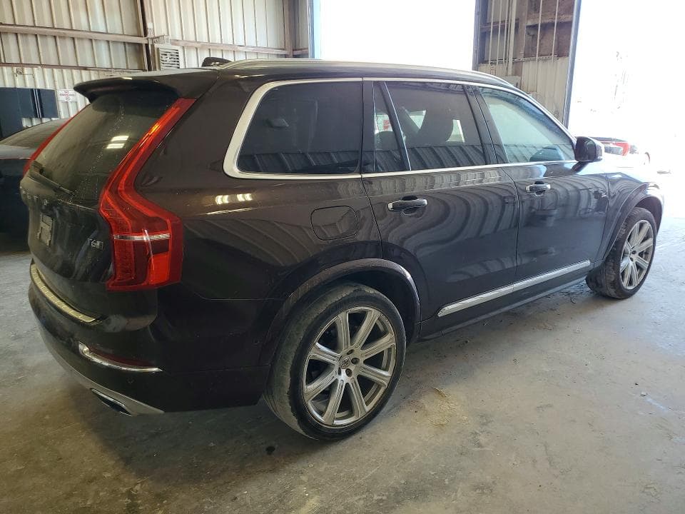 2018 VOLVO XC90 T6 3