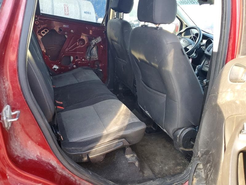 2017 FORD ESCAPE SE 11