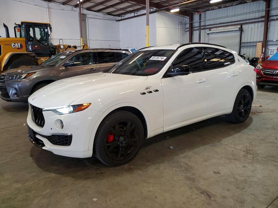 2022 MASERATI LEVANTE BASE