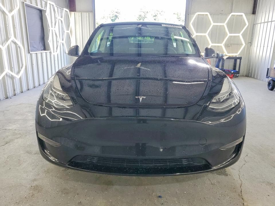 2023 TESLA MODEL Y 5