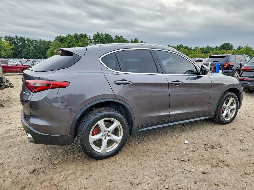 2019 ALFA ROMEO STELVIO 3
