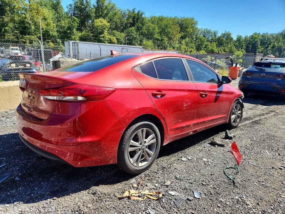 2018 HYUNDAI ELANTRA SEL 3