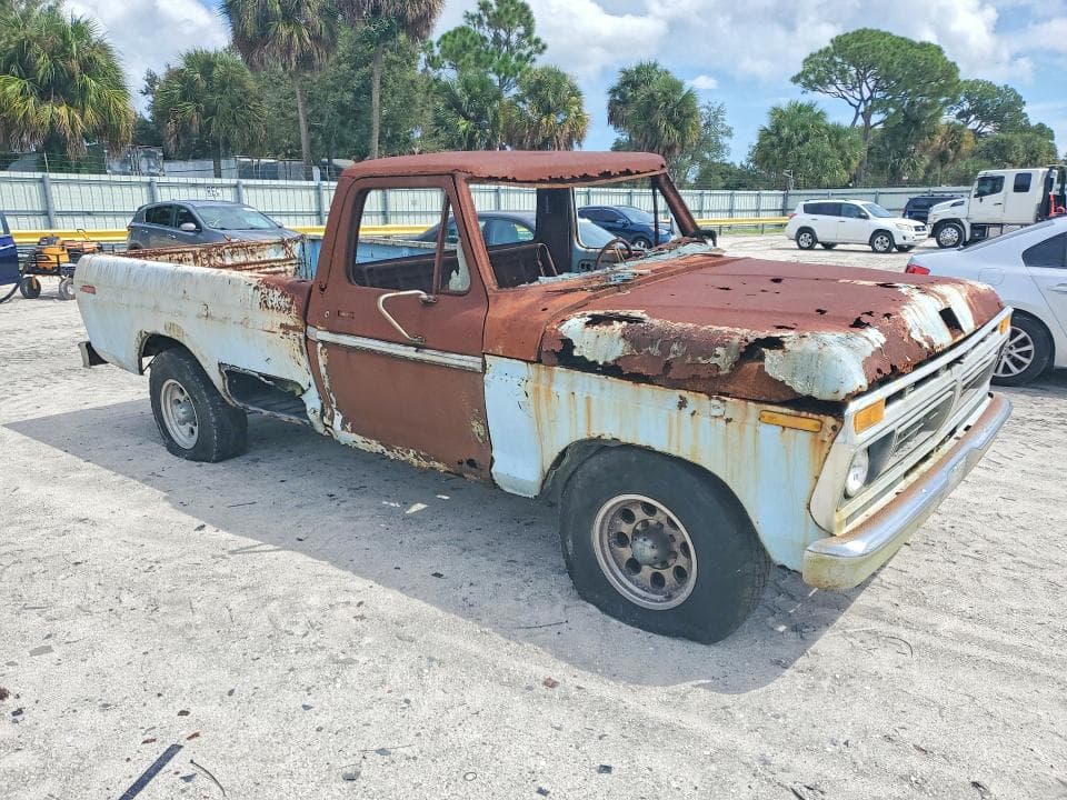 1977 FORD F-250 4