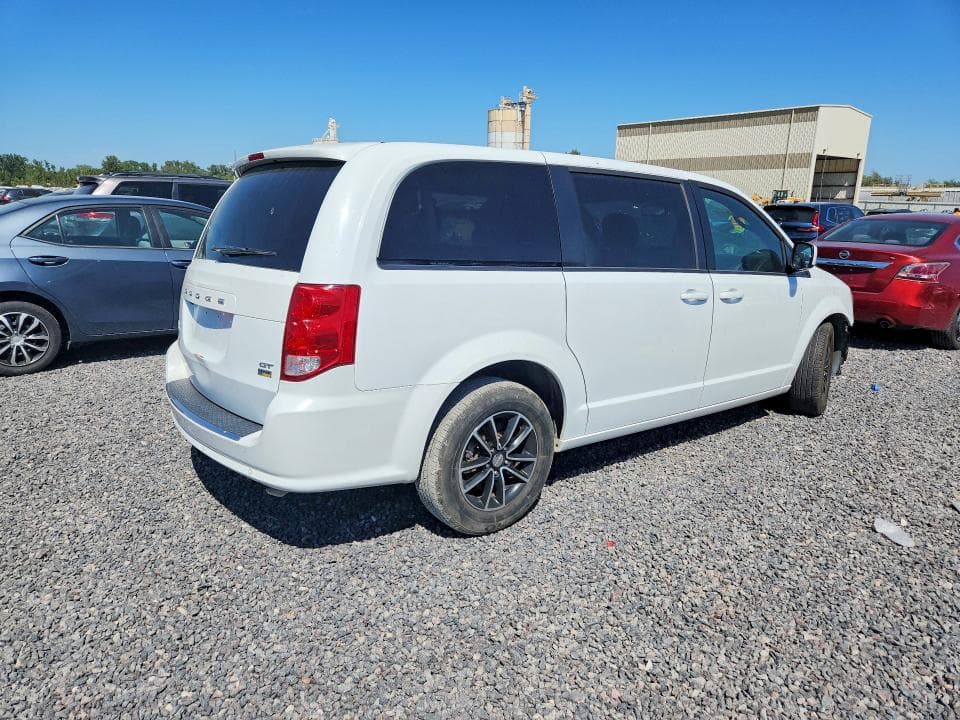 2018 DODGE GRAND CARAVAN GT 3
