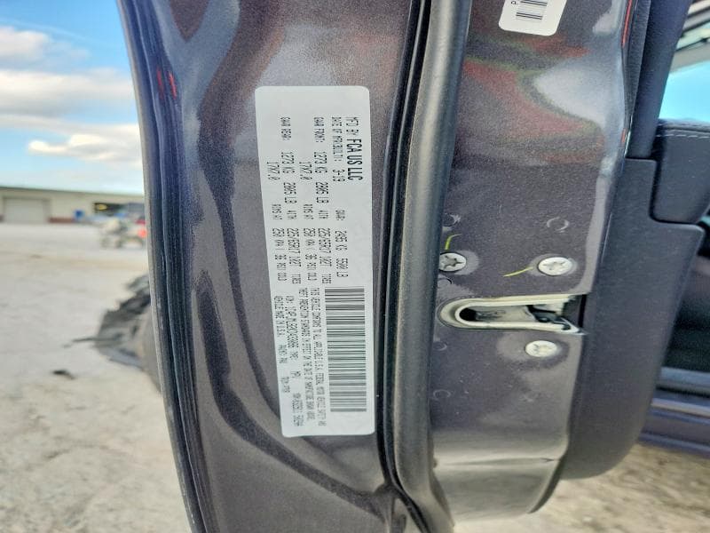 2019 JEEP CHEROKEE LATITUDE PLUS 13
