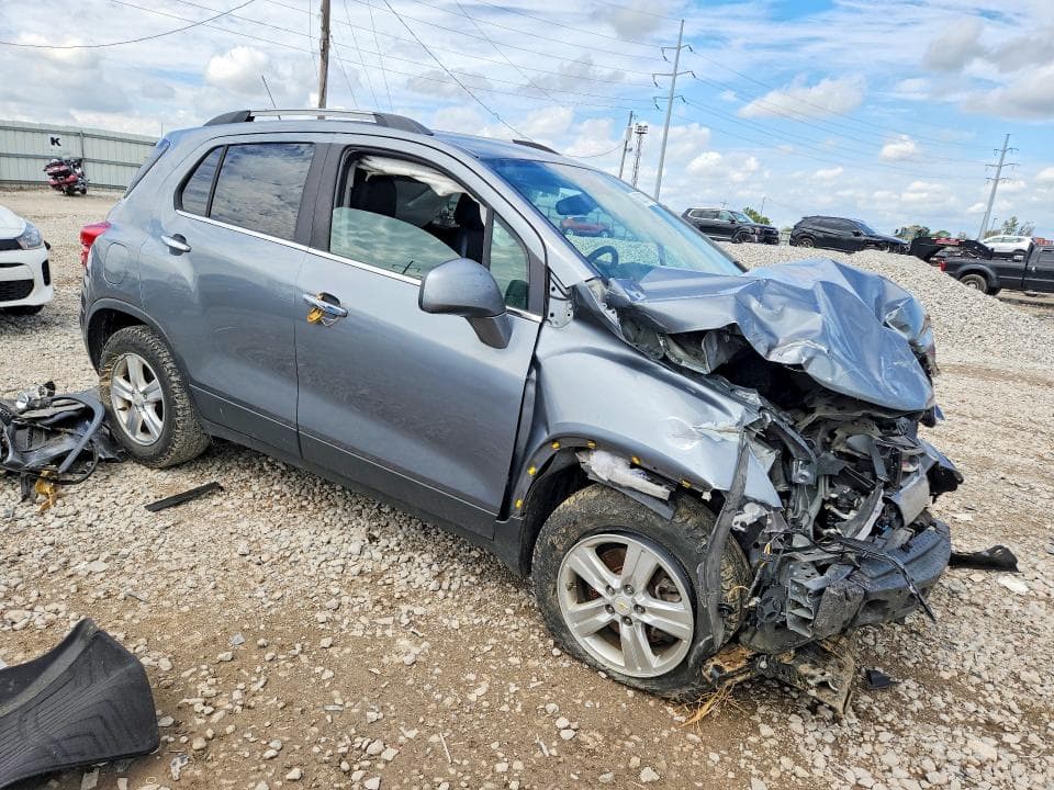 2019 CHEVROLET TRAX 1LT 4