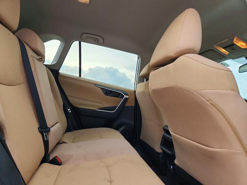 2019 TOYOTA RAV4 LE 11