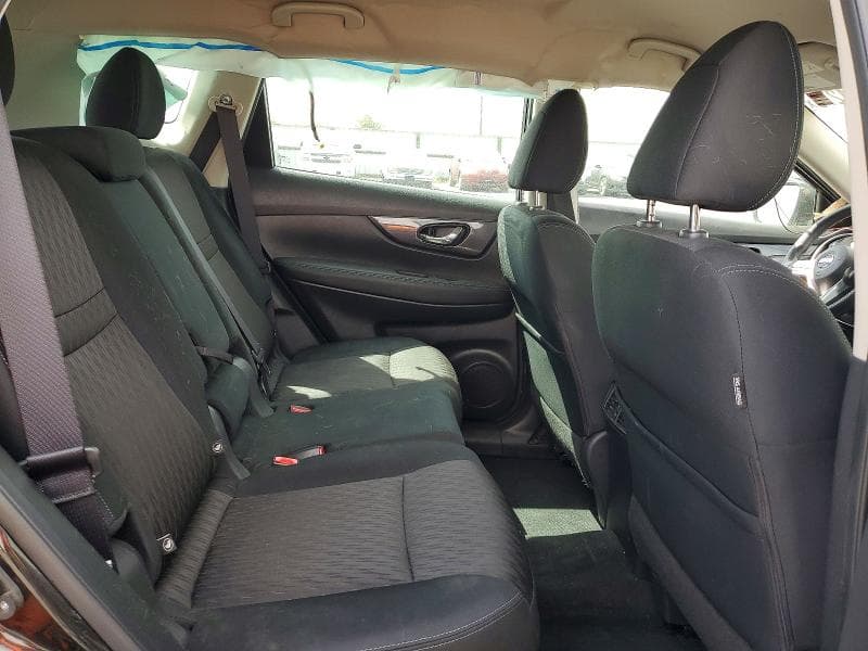 2018 NISSAN ROGUE S 11