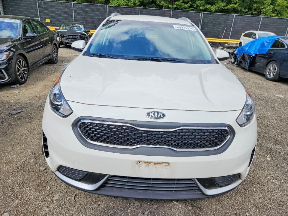 2019 KIA NIRO LX 5