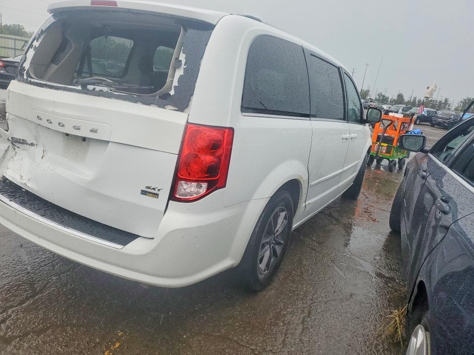 2017 DODGE GRAND CARAVAN SXT 3