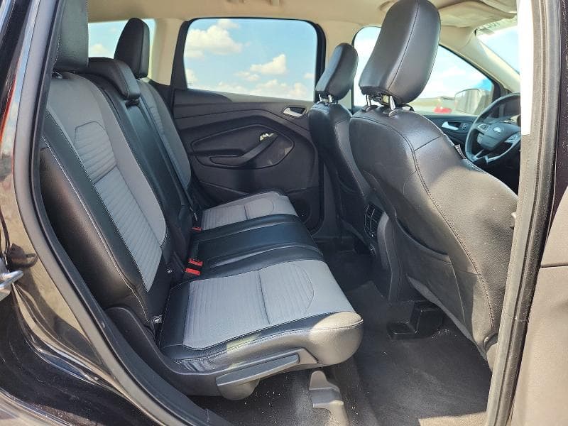 2019 FORD ESCAPE SE 11