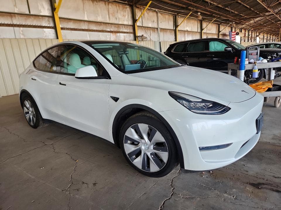 2020 TESLA MODEL Y 4