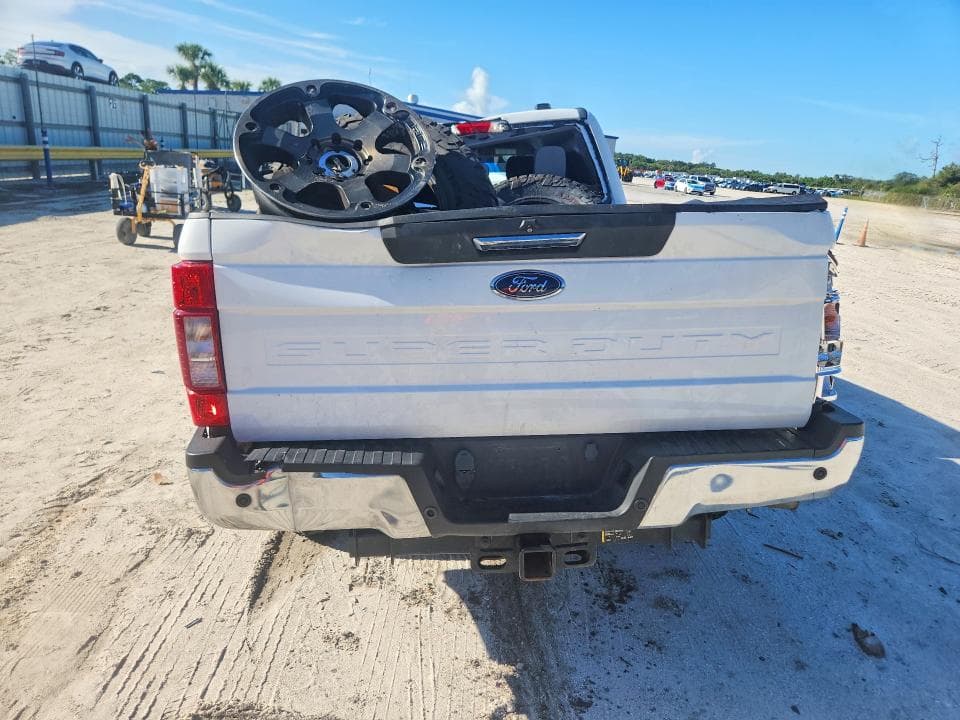 2022 FORD F350 SUPER DUTY 6