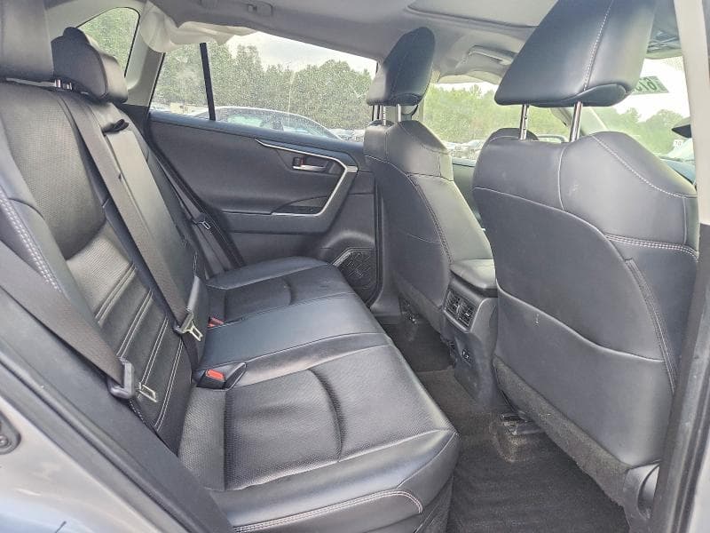 2019 TOYOTA RAV4 LIMITED 11