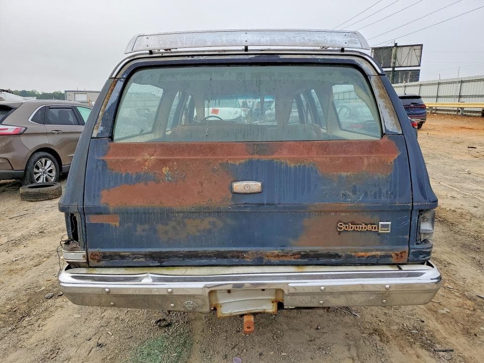 1982 GMC SUBURBAN K1500 6