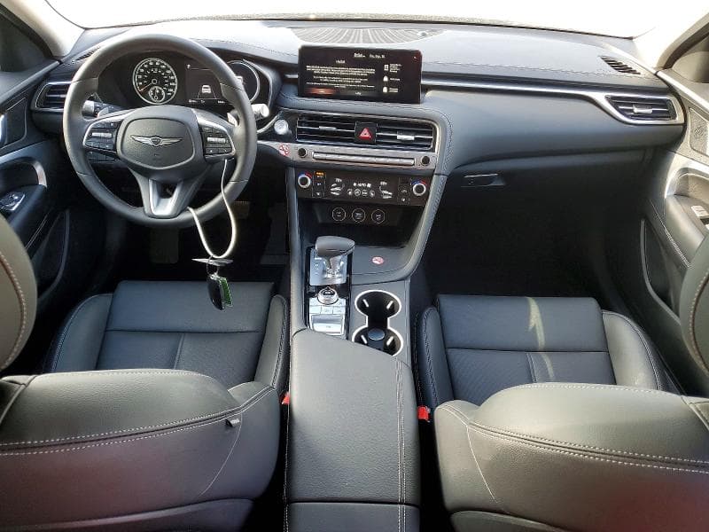 2026 GENESIS G70 2.5T STANDARD 8