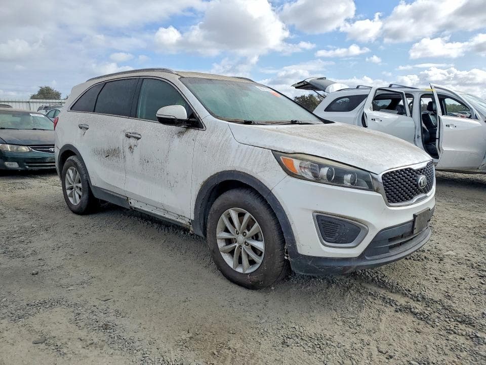 2017 KIA SORENTO LX 4