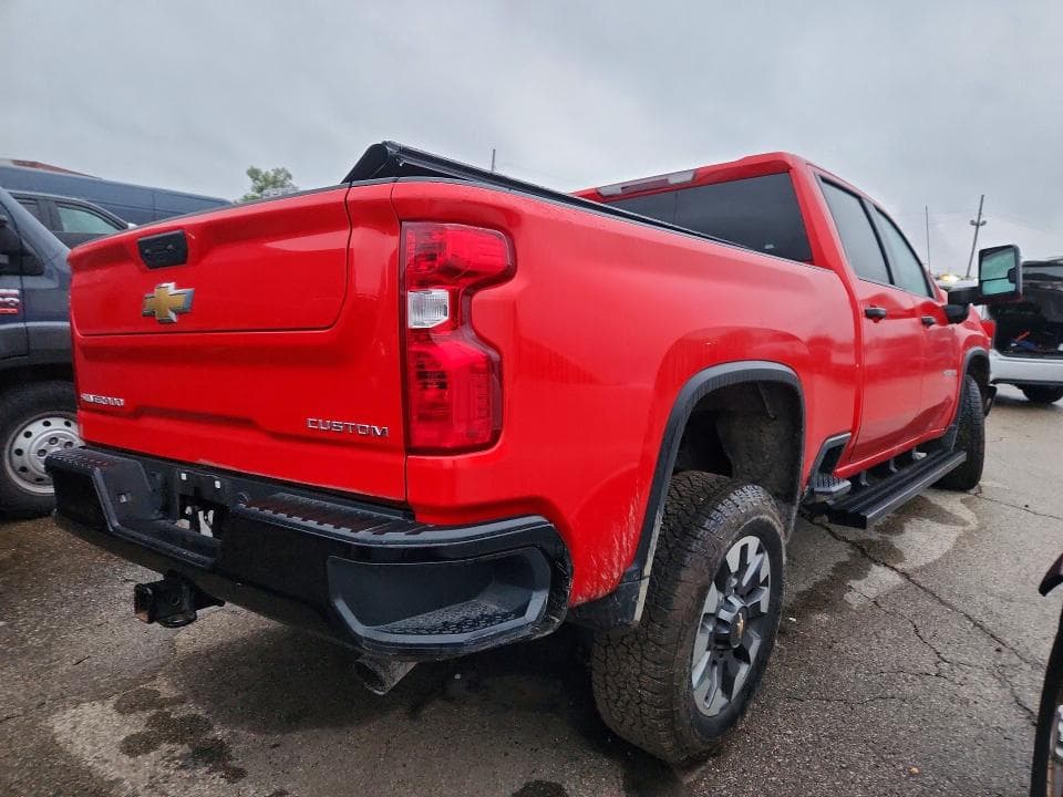 2025 CHEVROLET SILVERADO K2500 CUSTOM 3