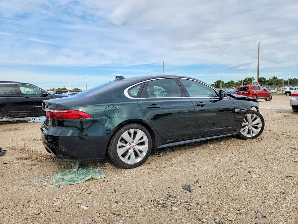 2021 JAGUAR XF R-DYNAMIC SE 3