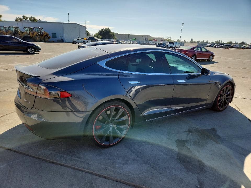 2020 TESLA MODEL S 3