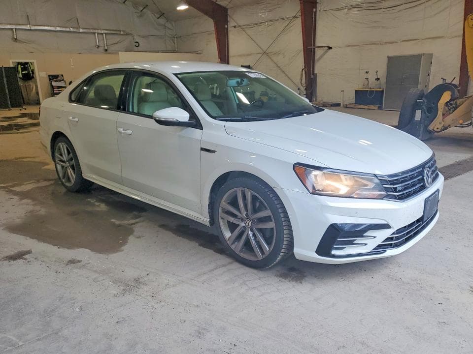 2018 VOLKSWAGEN PASSAT S 4