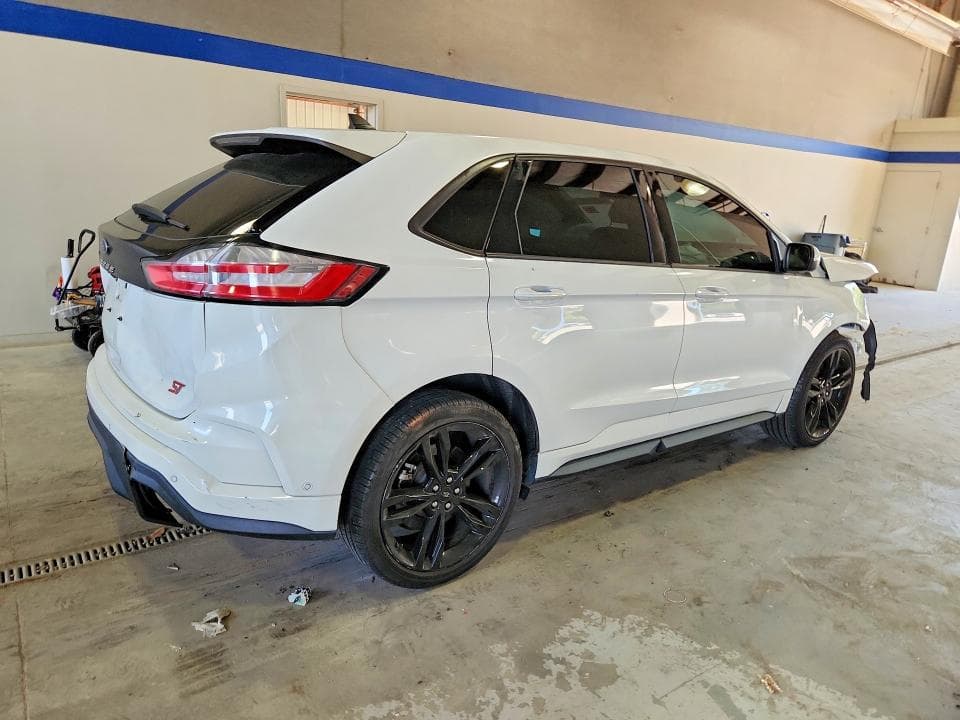 2022 FORD EDGE ST 3