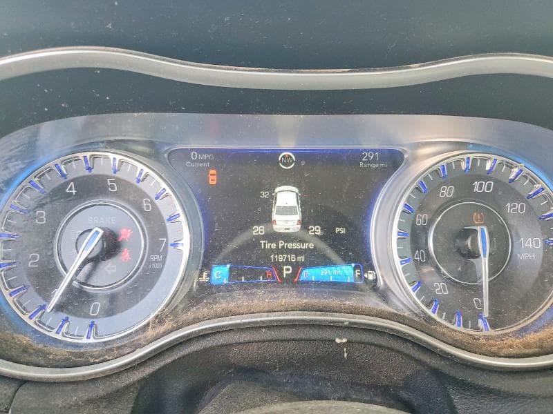 2017 CHRYSLER 300 LIMITED 9