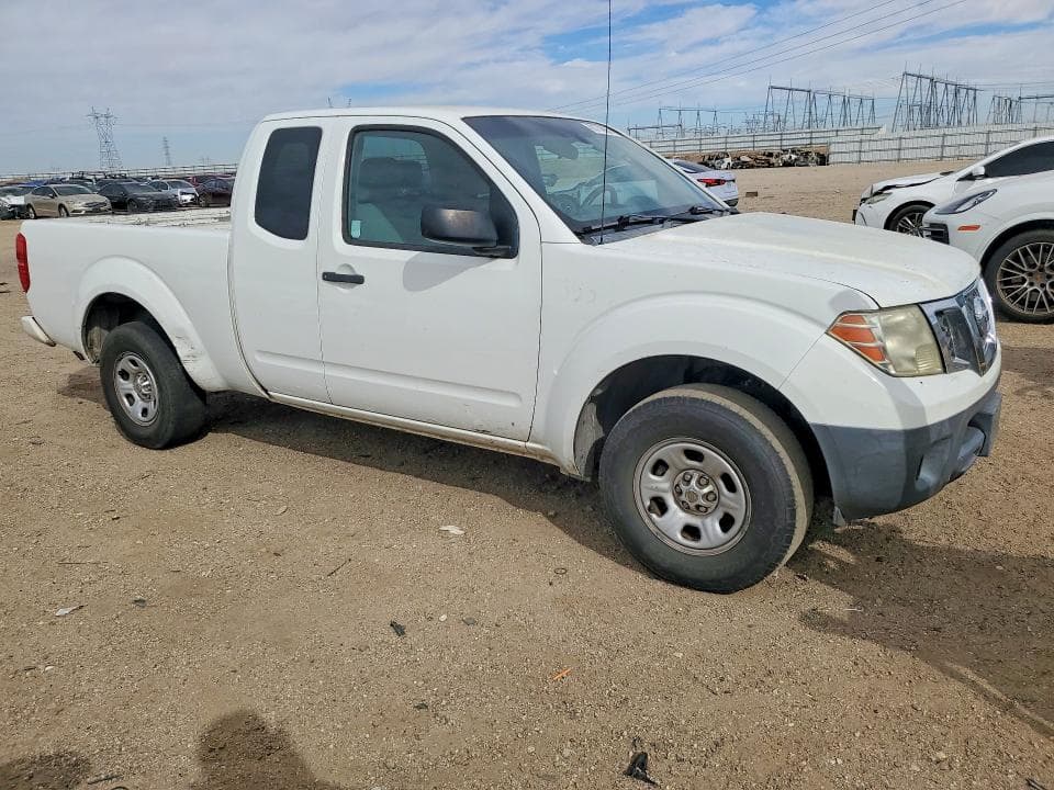 2017 NISSAN FRONTIER S 4