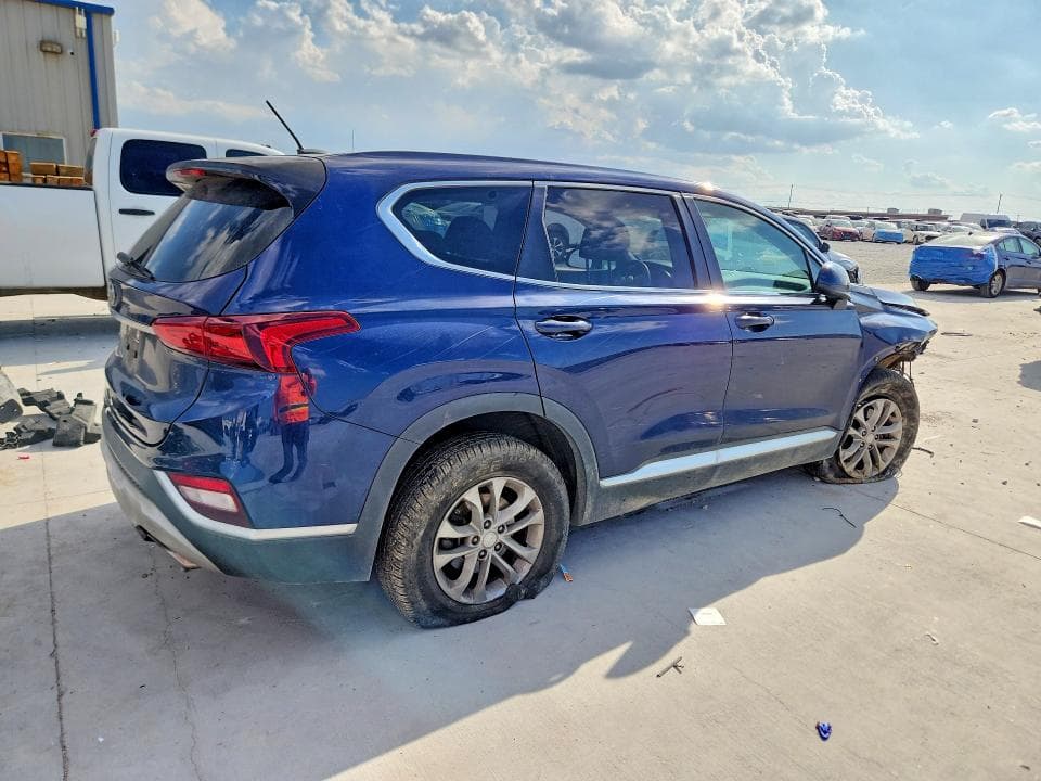 2019 HYUNDAI SANTA FE SE 3