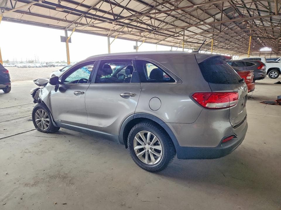 2018 KIA SORENTO LX V6 2