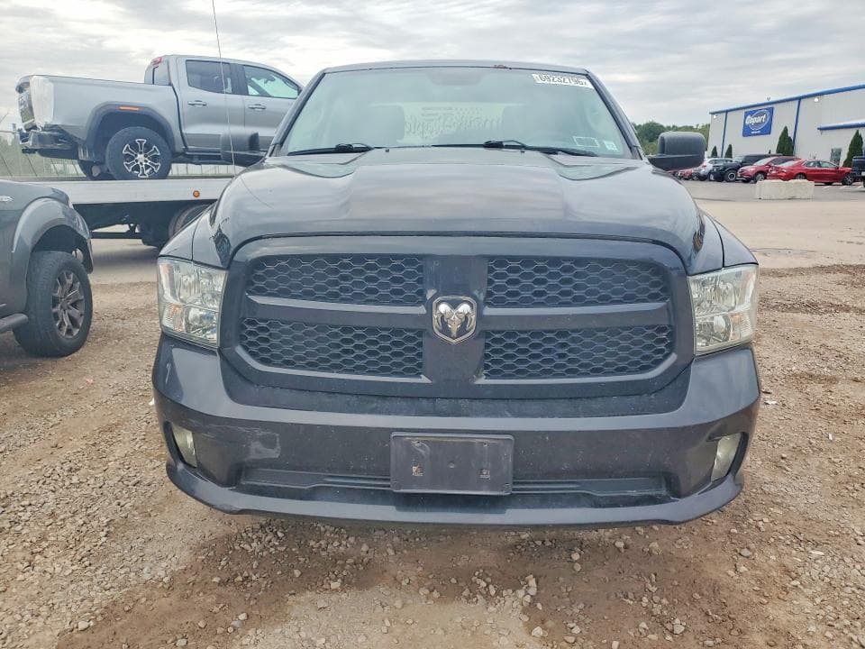 2017 RAM 1500 ST 5