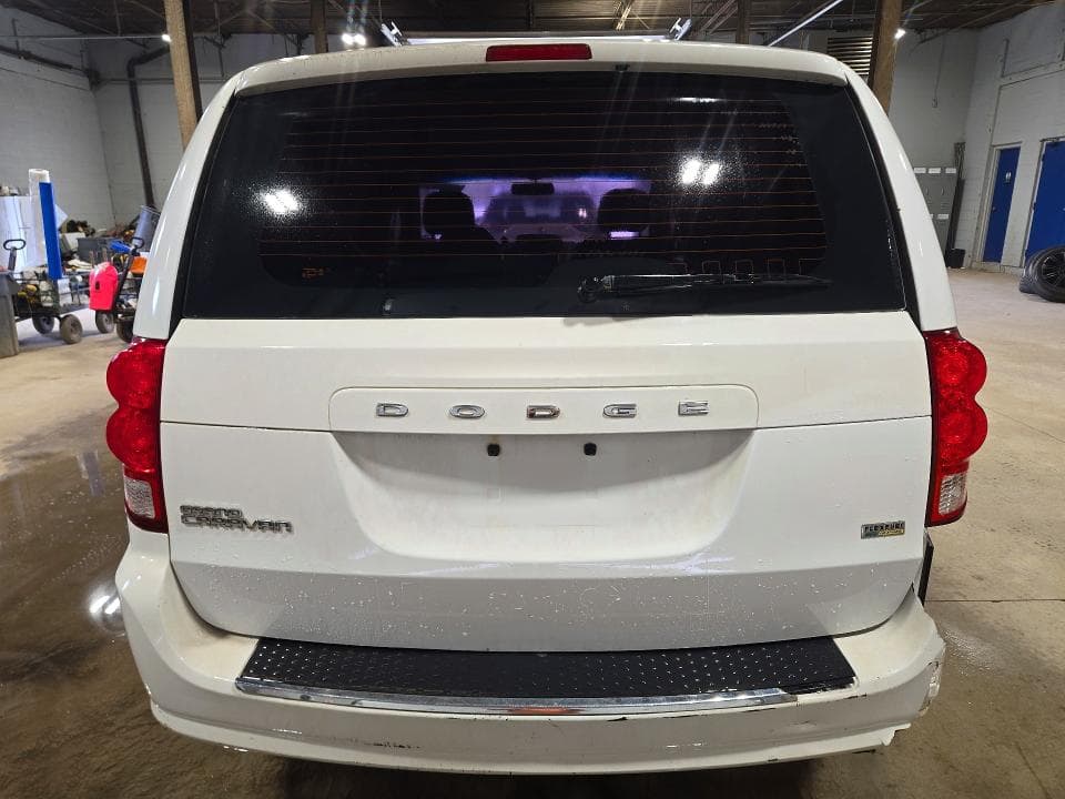 2017 DODGE GRAND CARAVAN SE 6