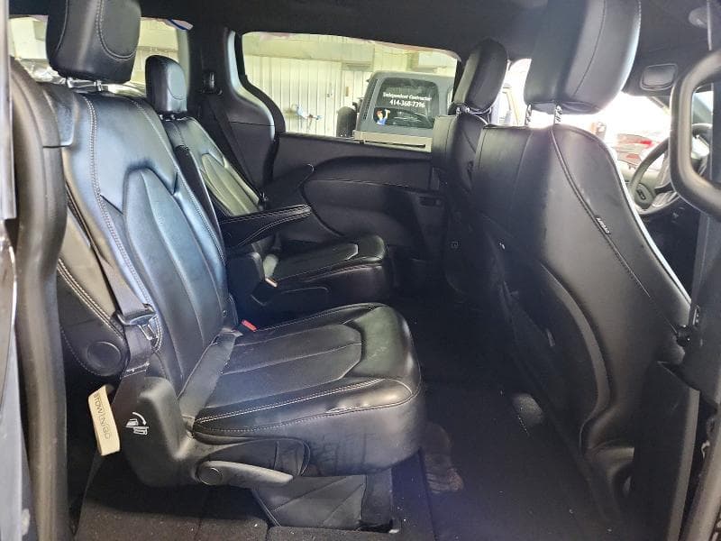 2025 CHRYSLER PACIFICA SELECT 11