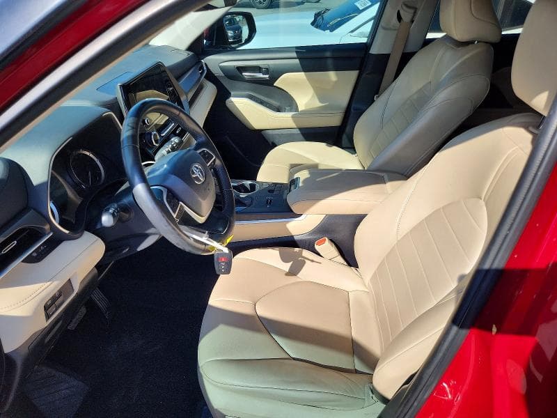 2023 TOYOTA HIGHLANDER XLE 7