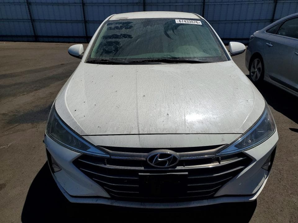 2020 HYUNDAI ELANTRA SEL 5
