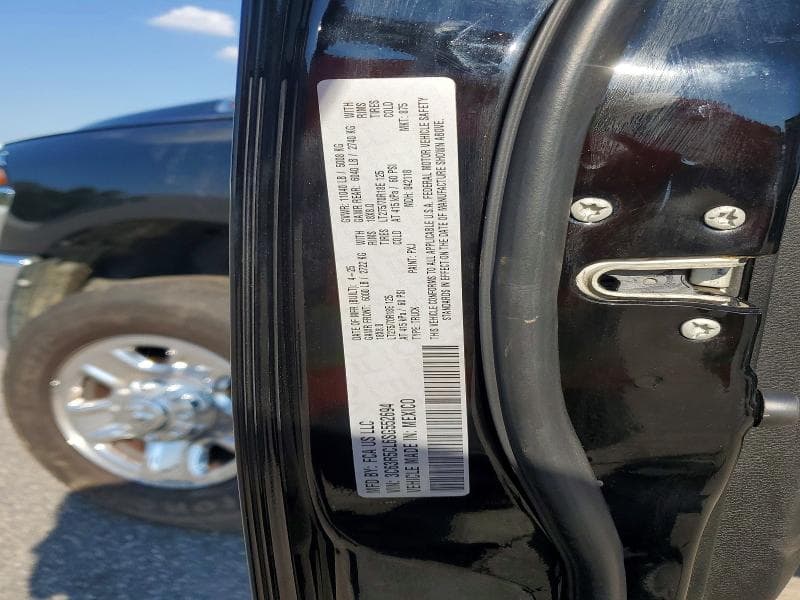 2025 RAM 2500 TRADESMAN 12