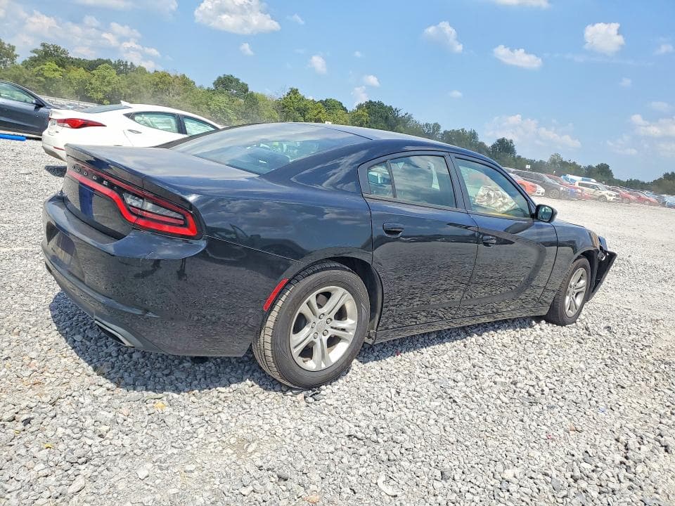 2017 DODGE CHARGER SE 3