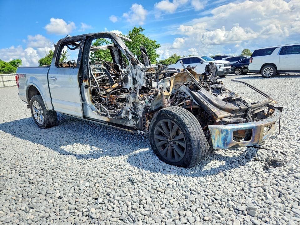 2017 FORD F150 SUPERCREW 4