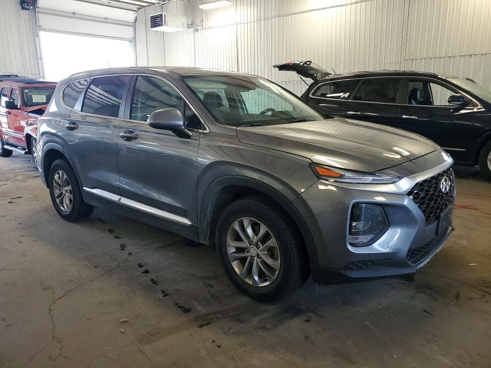 2019 HYUNDAI SANTA FE SE 4