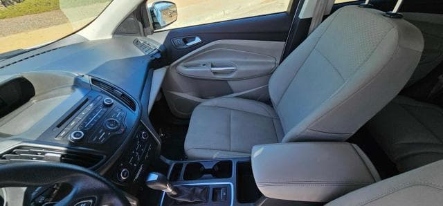 2017 FORD ESCAPE SE 5