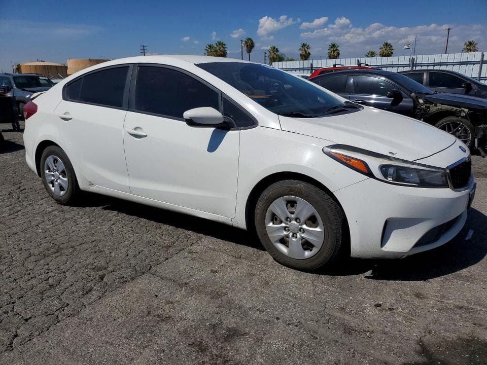 2017 KIA FORTE LX 4
