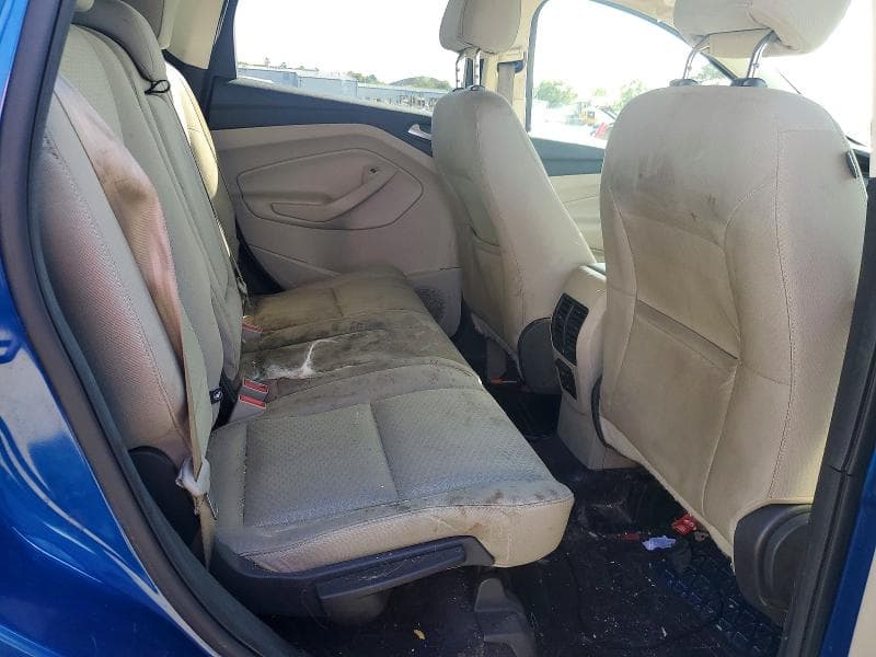 2017 FORD ESCAPE SE 11