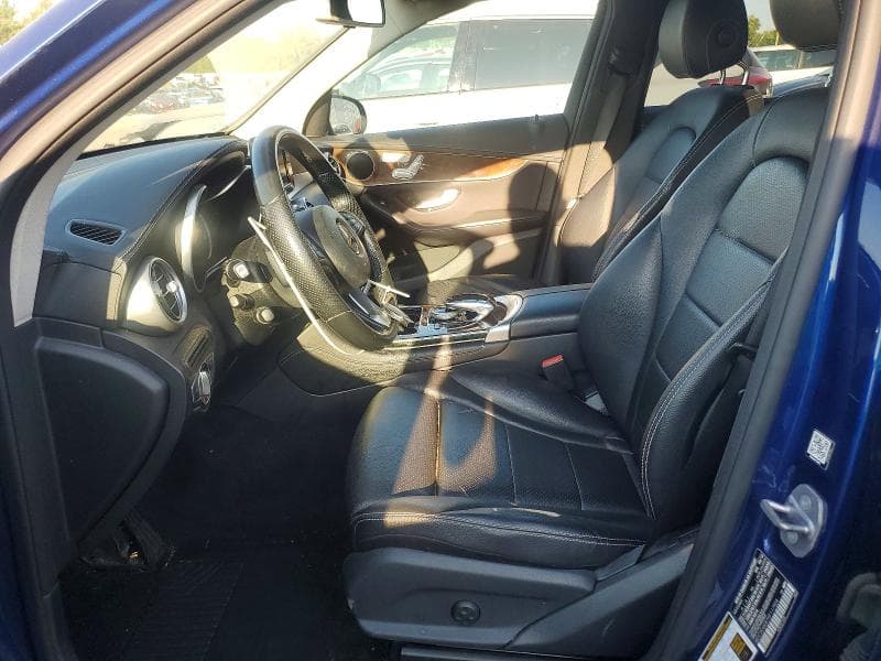 2017 MERCEDES-BENZ GLC 300 4MATIC 7