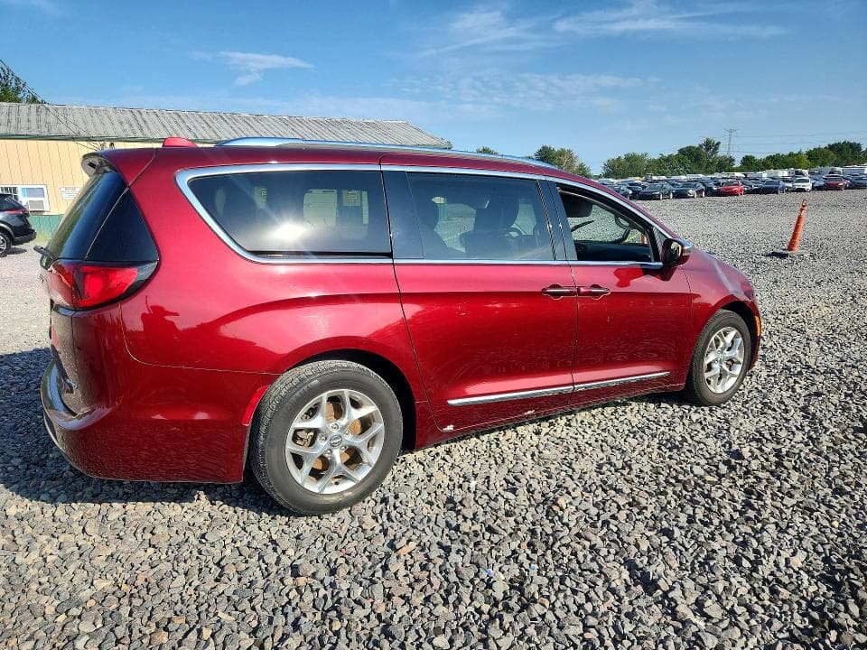 2018 CHRYSLER PACIFICA LIMITED 3